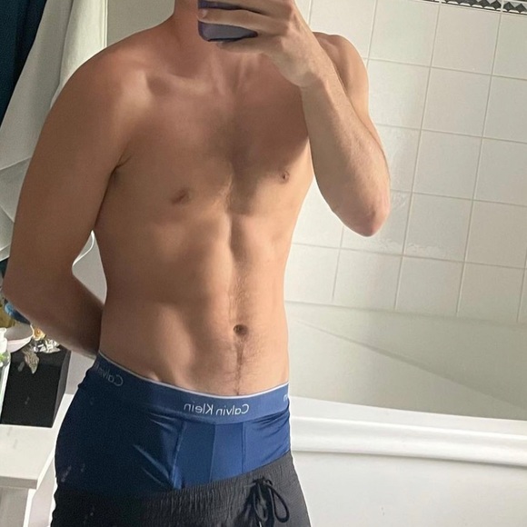 Meet your Posher, Niko - Picture 1 of 1